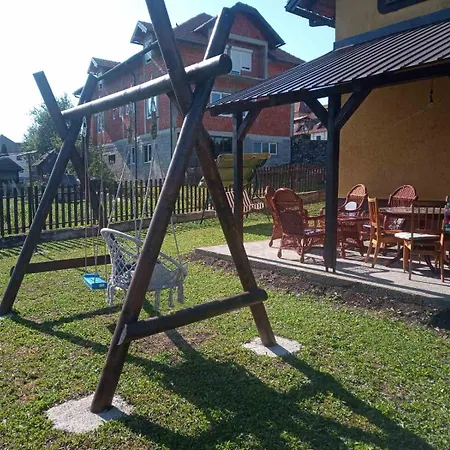 Kuca Za Odmor Cira * Kremna